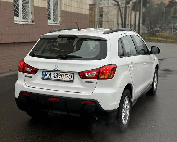 Білий Міцубісі АСХ, об'ємом двигуна 1.8 л та пробігом 208 тис. км за 8900 $, фото 5 на Automoto.ua