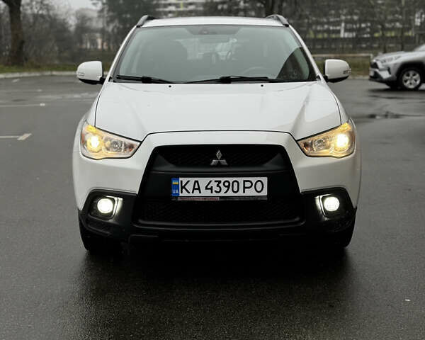 Білий Міцубісі АСХ, об'ємом двигуна 1.8 л та пробігом 208 тис. км за 8900 $, фото 2 на Automoto.ua