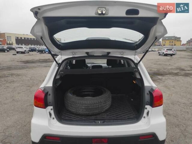 Білий Міцубісі АСХ, об'ємом двигуна 2 л та пробігом 233 тис. км за 8850 $, фото 20 на Automoto.ua