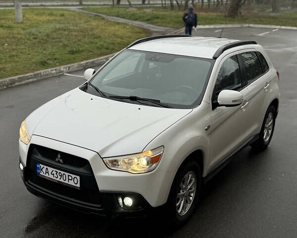 Білий Міцубісі АСХ, об'ємом двигуна 1.8 л та пробігом 208 тис. км за 8900 $, фото 1 на Automoto.ua