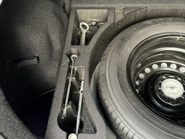 Белый Мицубиси АСХ, объемом двигателя 1.8 л и пробегом 206 тыс. км за 8800 $, фото 20 на Automoto.ua