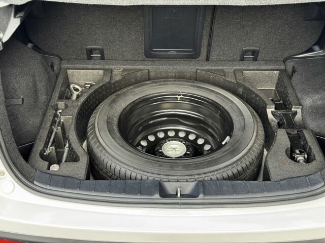 Белый Мицубиси АСХ, объемом двигателя 1.8 л и пробегом 206 тыс. км за 8800 $, фото 18 на Automoto.ua