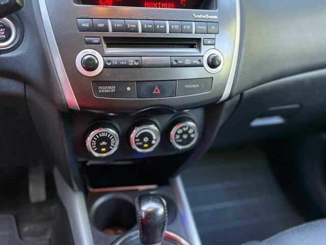 Білий Міцубісі АСХ, об'ємом двигуна 2 л та пробігом 170 тис. км за 9900 $, фото 19 на Automoto.ua