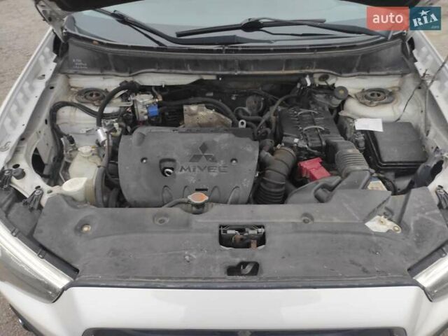 Білий Міцубісі АСХ, об'ємом двигуна 2 л та пробігом 233 тис. км за 8850 $, фото 26 на Automoto.ua