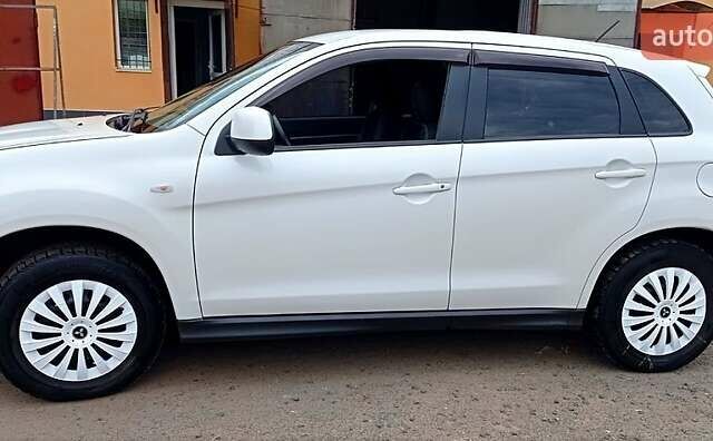 Білий Міцубісі АСХ, об'ємом двигуна 1.6 л та пробігом 195 тис. км за 9500 $, фото 3 на Automoto.ua