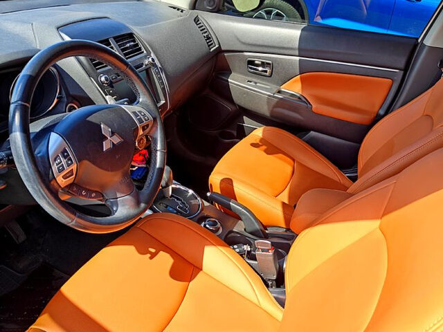 Белый Мицубиси АСХ, объемом двигателя 2 л и пробегом 124 тыс. км за 11500 $, фото 7 на Automoto.ua