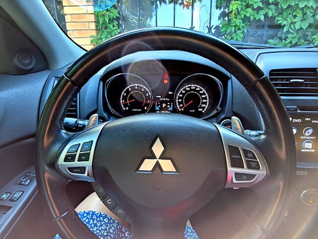 Белый Мицубиси АСХ, объемом двигателя 2 л и пробегом 124 тыс. км за 11500 $, фото 8 на Automoto.ua