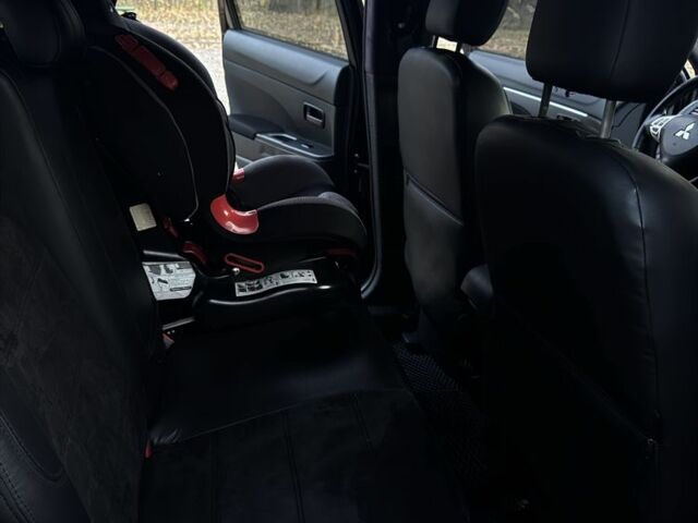 Белый Мицубиси АСХ, объемом двигателя 2 л и пробегом 249 тыс. км за 9200 $, фото 11 на Automoto.ua