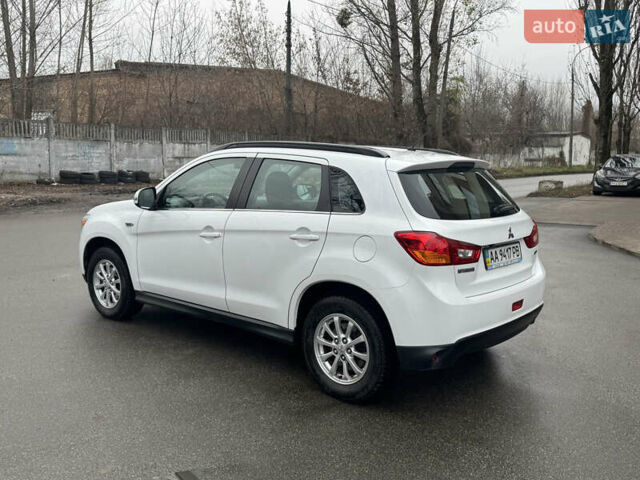 Білий Міцубісі АСХ, об'ємом двигуна 1.8 л та пробігом 113 тис. км за 10800 $, фото 9 на Automoto.ua