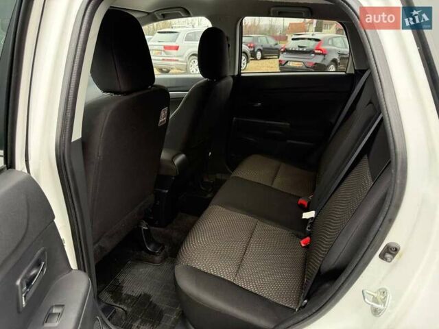 Белый Мицубиси АСХ, объемом двигателя 1.8 л и пробегом 205 тыс. км за 11599 $, фото 11 на Automoto.ua