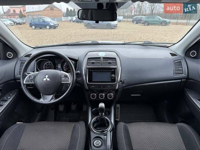 Белый Мицубиси АСХ, объемом двигателя 1.8 л и пробегом 205 тыс. км за 11599 $, фото 16 на Automoto.ua