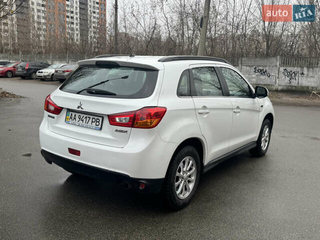 Білий Міцубісі АСХ, об'ємом двигуна 1.8 л та пробігом 113 тис. км за 10800 $, фото 8 на Automoto.ua