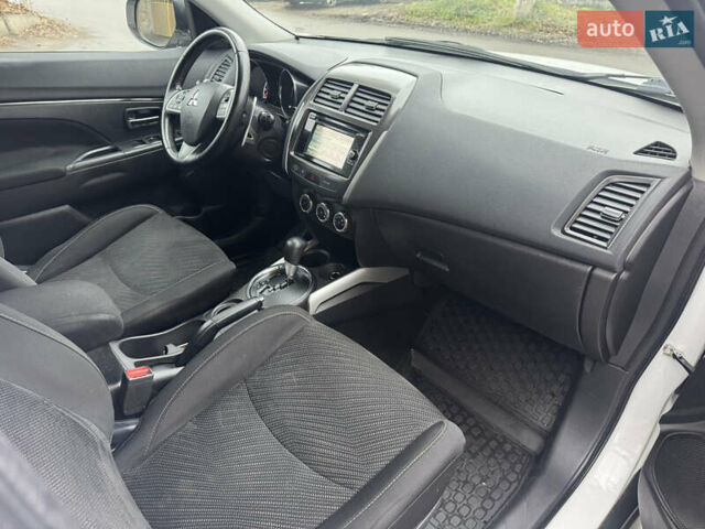 Білий Міцубісі АСХ, об'ємом двигуна 1.8 л та пробігом 113 тис. км за 10800 $, фото 27 на Automoto.ua