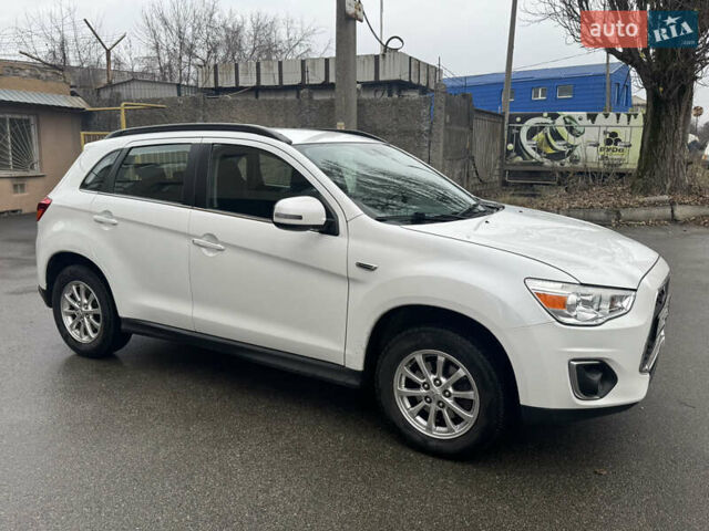 Білий Міцубісі АСХ, об'ємом двигуна 1.8 л та пробігом 113 тис. км за 10800 $, фото 6 на Automoto.ua