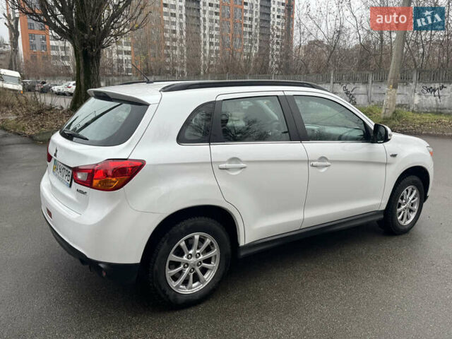 Білий Міцубісі АСХ, об'ємом двигуна 1.8 л та пробігом 113 тис. км за 10800 $, фото 12 на Automoto.ua