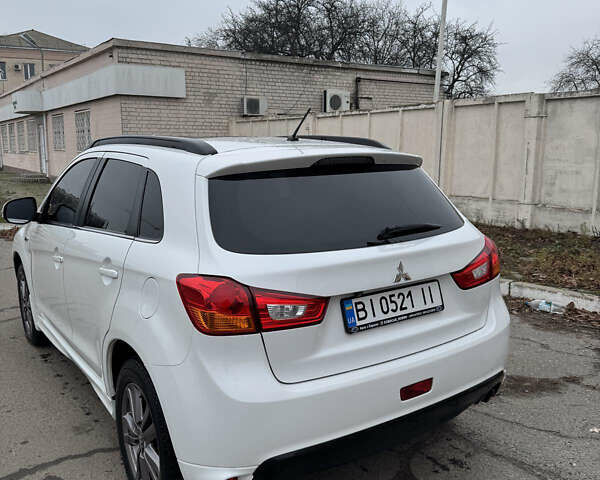 Белый Мицубиси АСХ, объемом двигателя 2.27 л и пробегом 152 тыс. км за 14500 $, фото 1 на Automoto.ua
