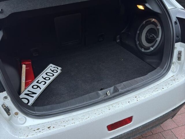 Белый Мицубиси АСХ, объемом двигателя 1.8 л и пробегом 205 тыс. км за 11250 $, фото 6 на Automoto.ua