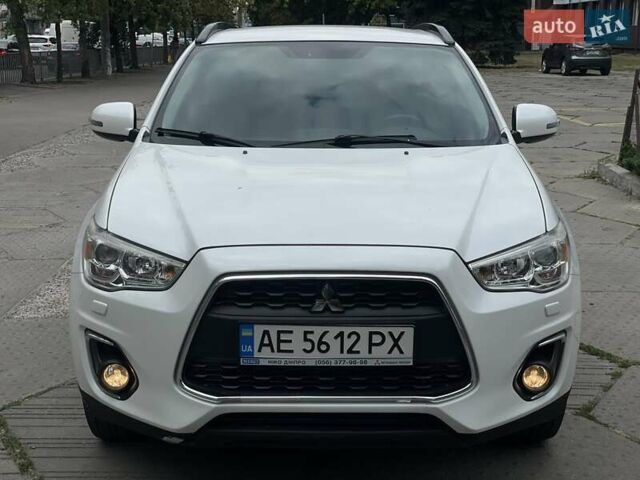 Белый Мицубиси АСХ, объемом двигателя 2 л и пробегом 86 тыс. км за 12900 $, фото 1 на Automoto.ua