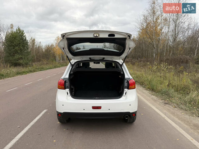 Мицубиси АСХ 2014 в Киеве на Automoto.ua Белый Мицубиси АСХ, объемом двигателя 2.2 л и пробегом 244 тыс. км за 12899 $, фото 20 на Automoto.ua