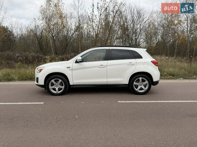 Мицубиси АСХ 2014 в Киеве на Automoto.ua Белый Мицубиси АСХ, объемом двигателя 2.2 л и пробегом 244 тыс. км за 12899 $, фото 7 на Automoto.ua