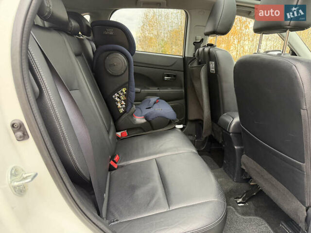 Мицубиси АСХ 2014 в Киеве на Automoto.ua Белый Мицубиси АСХ, объемом двигателя 2.2 л и пробегом 244 тыс. км за 12899 $, фото 23 на Automoto.ua