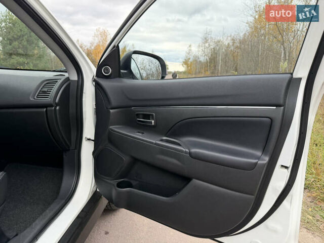 Мицубиси АСХ 2014 в Киеве на Automoto.ua Белый Мицубиси АСХ, объемом двигателя 2.2 л и пробегом 244 тыс. км за 12899 $, фото 24 на Automoto.ua