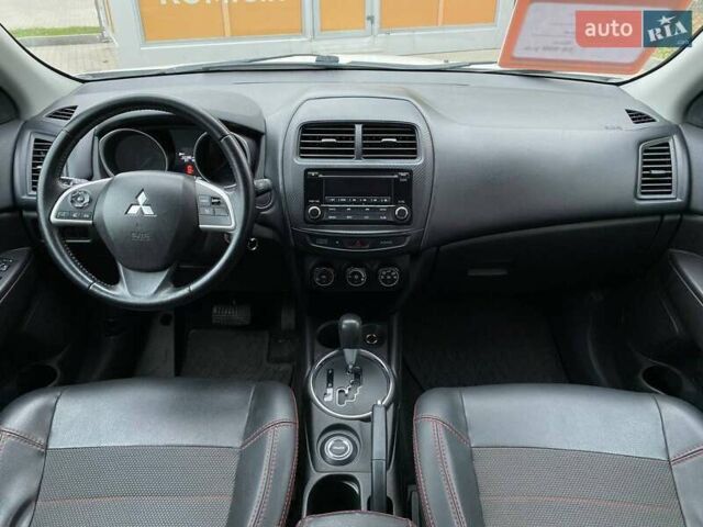 Білий Міцубісі АСХ, об'ємом двигуна 2.4 л та пробігом 95 тис. км за 10900 $, фото 14 на Automoto.ua