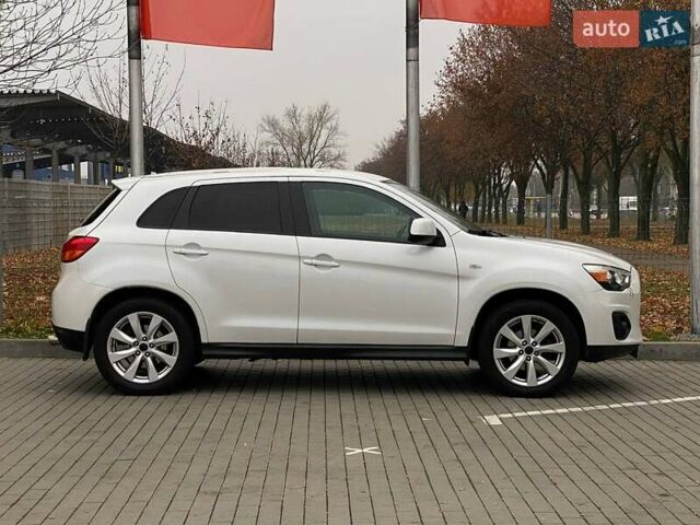 Білий Міцубісі АСХ, об'ємом двигуна 2.4 л та пробігом 95 тис. км за 10900 $, фото 3 на Automoto.ua