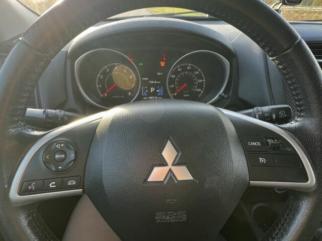 Белый Мицубиси АСХ, объемом двигателя 2 л и пробегом 168 тыс. км за 11200 $, фото 3 на Automoto.ua