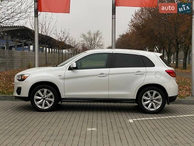 Білий Міцубісі АСХ, об'ємом двигуна 2.4 л та пробігом 95 тис. км за 10900 $, фото 4 на Automoto.ua