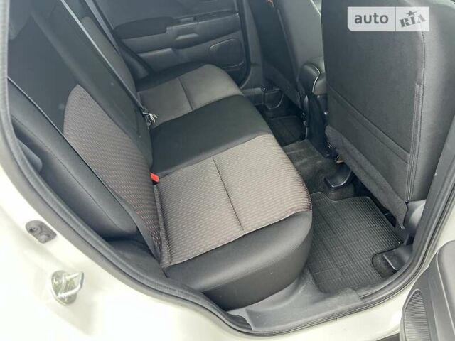 Белый Мицубиси АСХ, объемом двигателя 2 л и пробегом 89 тыс. км за 13100 $, фото 12 на Automoto.ua