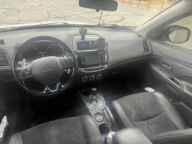 Білий Міцубісі АСХ, об'ємом двигуна 0 л та пробігом 140 тис. км за 12700 $, фото 5 на Automoto.ua