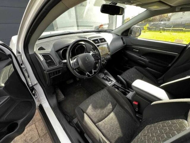 Мицубиси АСХ 2020 в Киеве на Automoto.ua Белый Мицубиси АСХ, объемом двигателя 2 л и пробегом 101 тыс. км за 12200 $, фото 8 на Automoto.ua