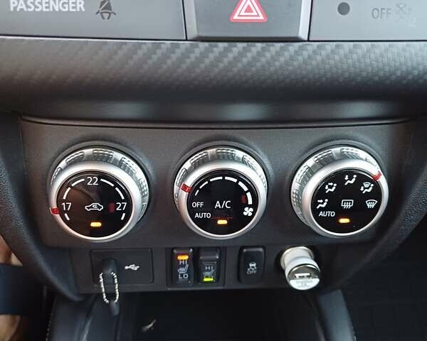 Белый Мицубиси АСХ, объемом двигателя 1.6 л и пробегом 61 тыс. км за 17300 $, фото 10 на Automoto.ua