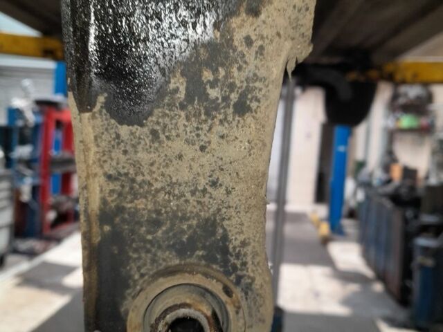 Черный Мицубиси АСХ, объемом двигателя 2 л и пробегом 210 тыс. км за 7500 $, фото 2 на Automoto.ua