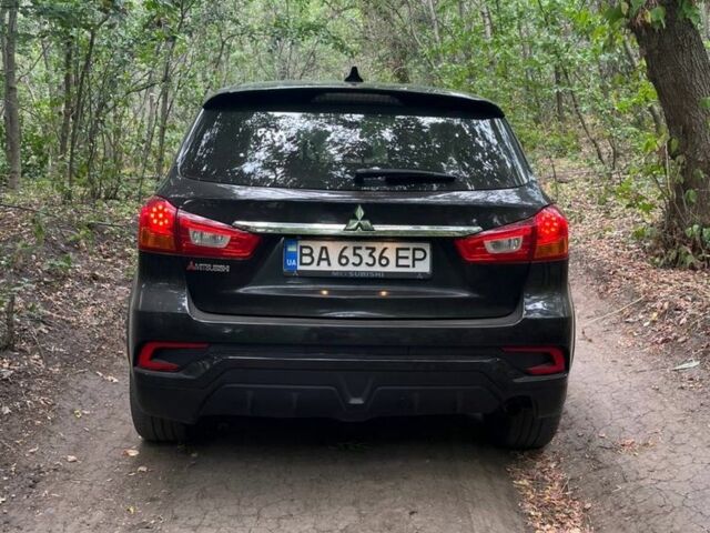 Чорний Міцубісі АСХ, об'ємом двигуна 2 л та пробігом 150 тис. км за 12500 $, фото 2 на Automoto.ua