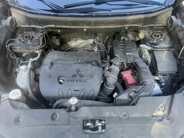 Чорний Міцубісі АСХ, об'ємом двигуна 2 л та пробігом 150 тис. км за 12500 $, фото 5 на Automoto.ua