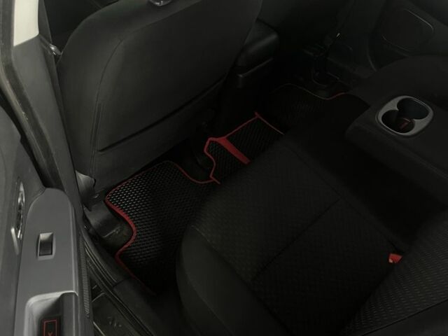 Чорний Міцубісі АСХ, об'ємом двигуна 2 л та пробігом 150 тис. км за 12500 $, фото 12 на Automoto.ua