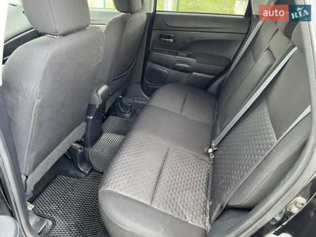 Черный Мицубиси АСХ, объемом двигателя 1.8 л и пробегом 231 тыс. км за 10500 $, фото 3 на Automoto.ua