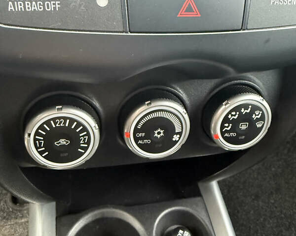 Черный Мицубиси АСХ, объемом двигателя 1.8 л и пробегом 150 тыс. км за 7800 $, фото 14 на Automoto.ua