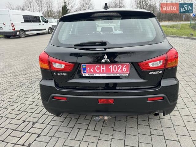 Черный Мицубиси АСХ, объемом двигателя 1.8 л и пробегом 225 тыс. км за 9500 $, фото 5 на Automoto.ua
