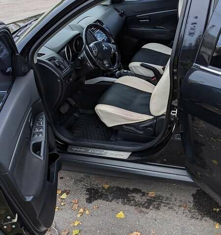Мицубиси АСХ 2011 в Харькове на Automoto.ua Черный Мицубиси АСХ, объемом двигателя 1.8 л и пробегом 140 тыс. км за 12000 $, фото 10 на Automoto.ua