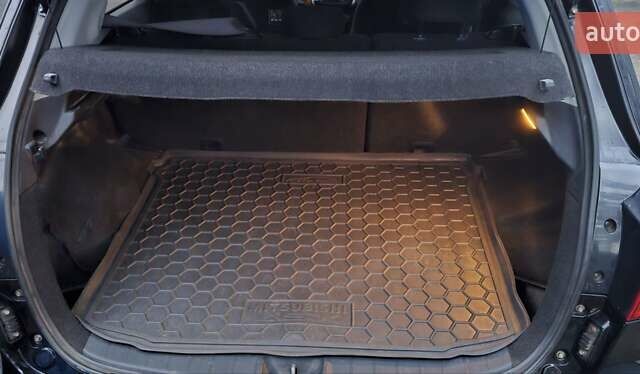 Черный Мицубиси АСХ, объемом двигателя 1.59 л и пробегом 226 тыс. км за 8700 $, фото 11 на Automoto.ua