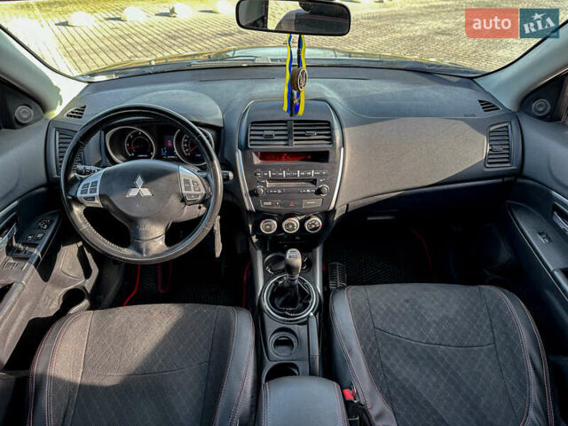 Черный Мицубиси АСХ, объемом двигателя 1.8 л и пробегом 253 тыс. км за 8200 $, фото 72 на Automoto.ua