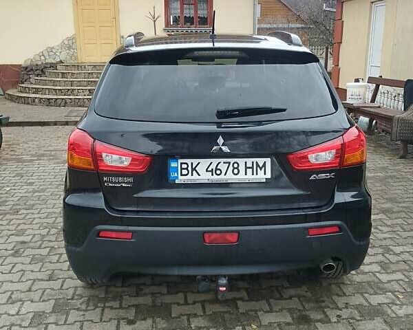 Черный Мицубиси АСХ, объемом двигателя 1.8 л и пробегом 246 тыс. км за 10500 $, фото 1 на Automoto.ua