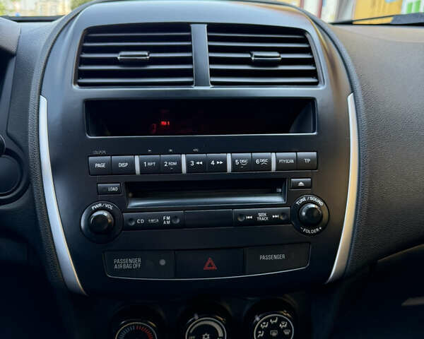 Чорний Міцубісі АСХ, об'ємом двигуна 1.8 л та пробігом 219 тис. км за 12400 $, фото 11 на Automoto.ua