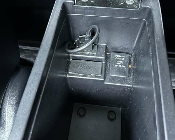 Черный Мицубиси АСХ, объемом двигателя 1.8 л и пробегом 226 тыс. км за 9950 $, фото 47 на Automoto.ua