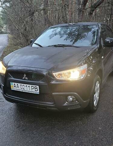 Черный Мицубиси АСХ, объемом двигателя 1.59 л и пробегом 226 тыс. км за 8700 $, фото 3 на Automoto.ua