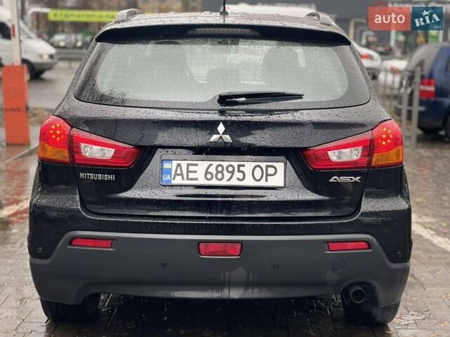 Черный Мицубиси АСХ, объемом двигателя 1.8 л и пробегом 138 тыс. км за 10900 $, фото 4 на Automoto.ua
