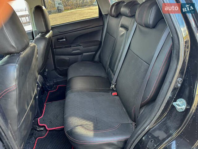 Черный Мицубиси АСХ, объемом двигателя 1.8 л и пробегом 253 тыс. км за 8200 $, фото 70 на Automoto.ua